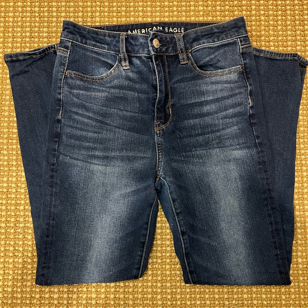AMERICAN EAGLE Size 4 Short Super Hi-rise Jeggings